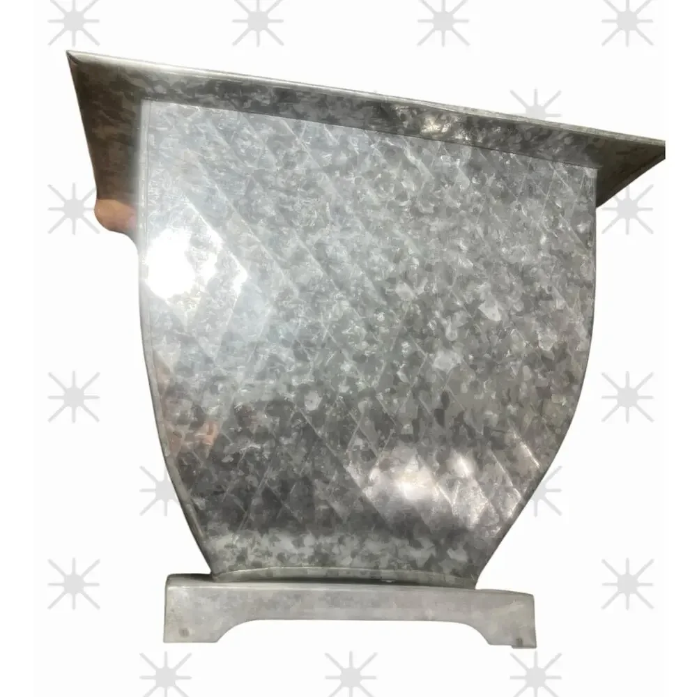 Set of 2 Footed Aluminum Planters Diamond Pattern Square 12.5
